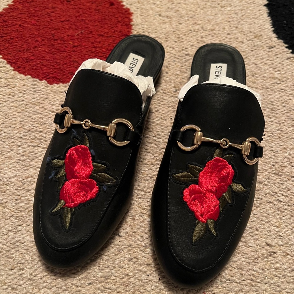 Steve Madden Black Mules with Red Floral Embroidery BNWOT